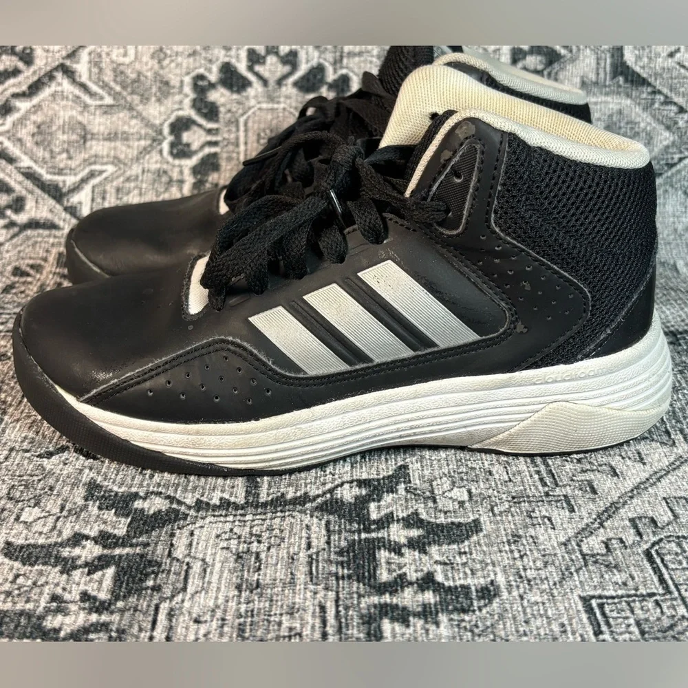 adidas used one